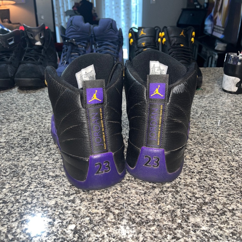 Jordan retro purple $ black 13s